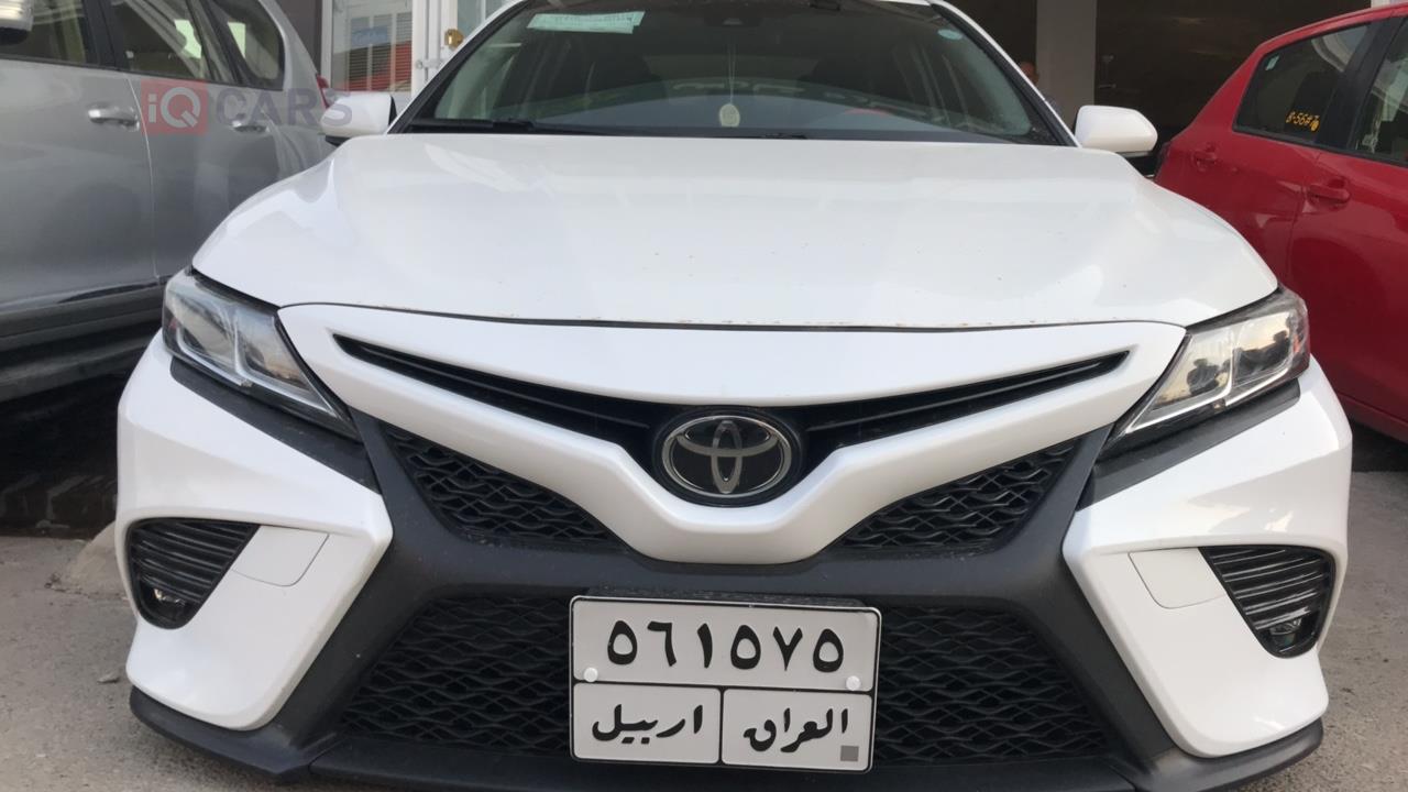 تۆیۆتا کامری